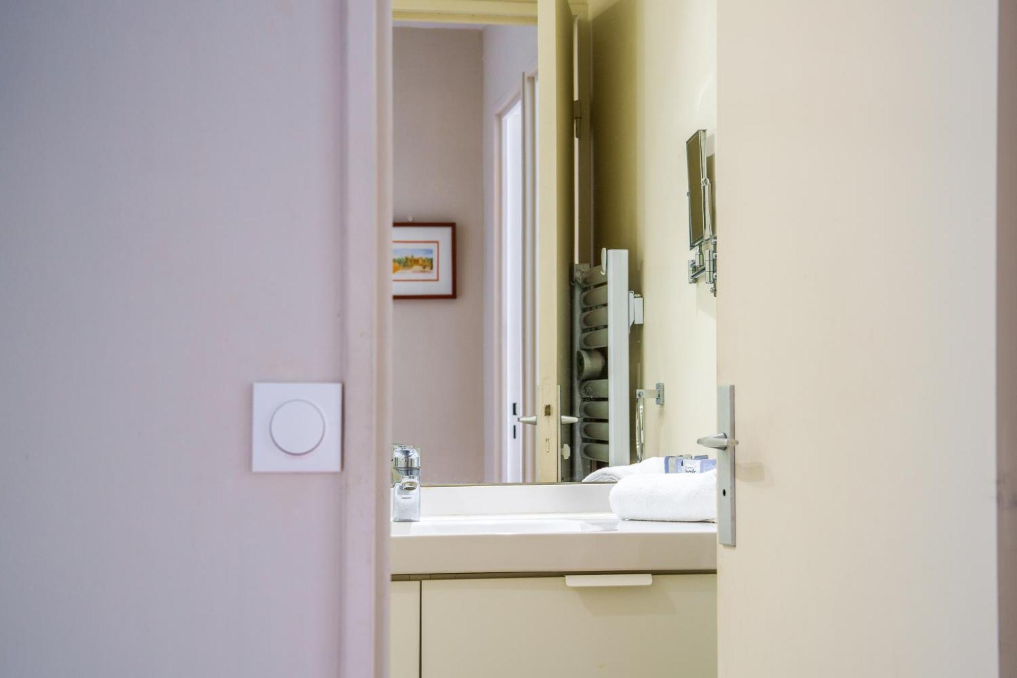 Appartement Tours Centre Avec Parking 4 P Bagian luar foto