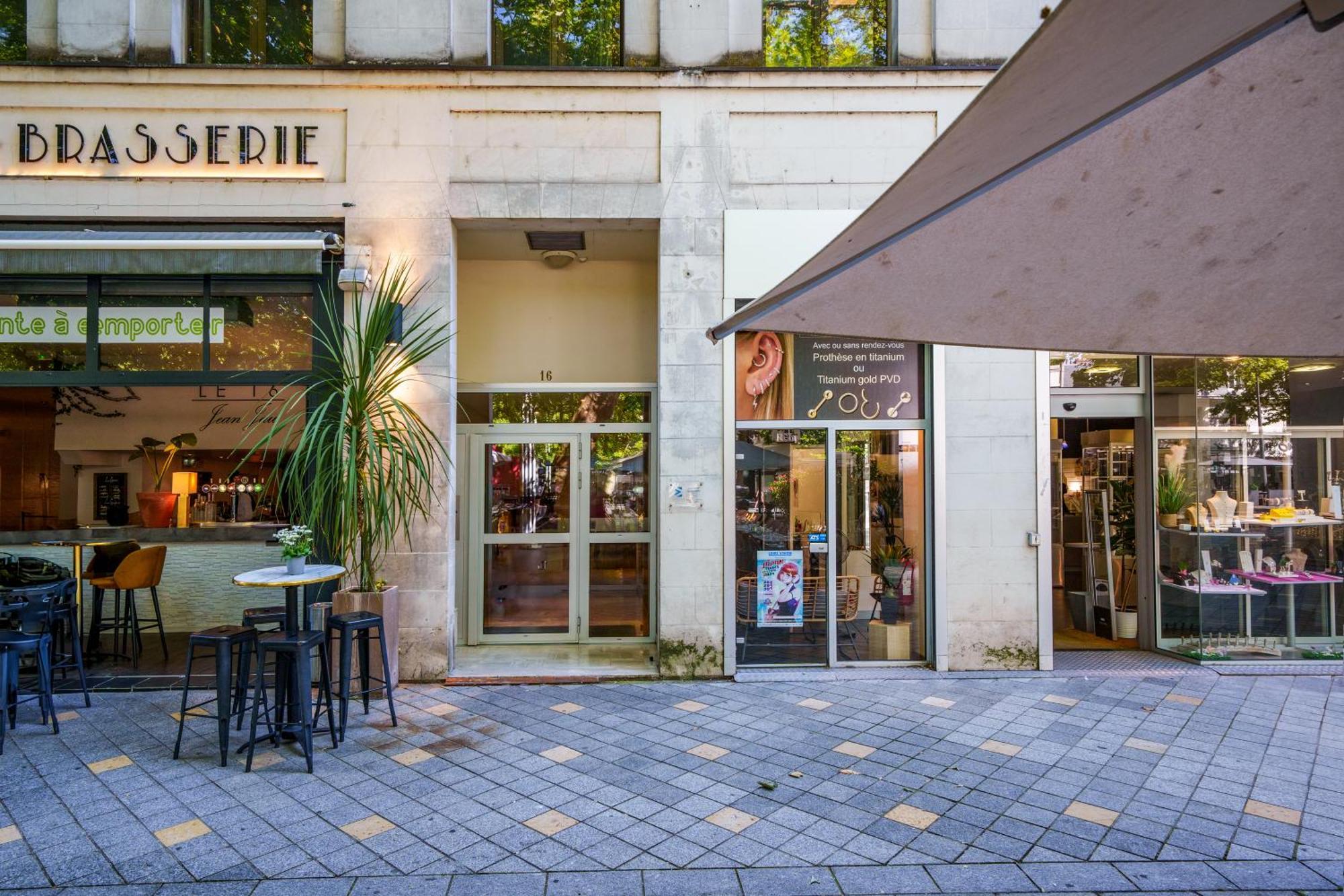 Appartement Tours Centre Avec Parking 4 P Bagian luar foto
