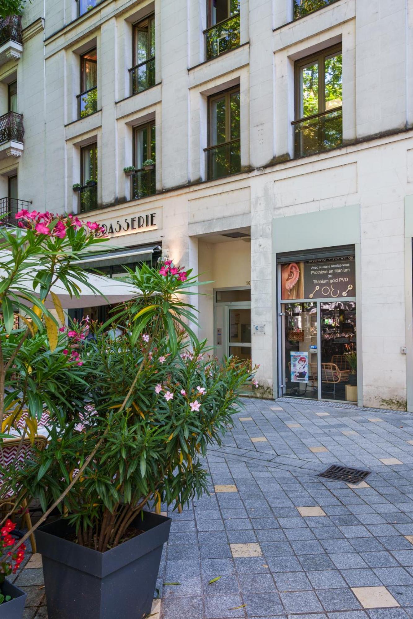 Appartement Tours Centre Avec Parking 4 P Bagian luar foto