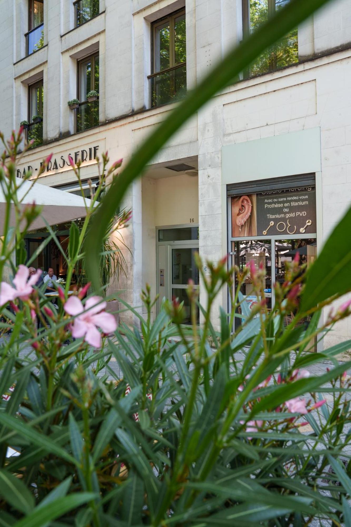Appartement Tours Centre Avec Parking 4 P Bagian luar foto